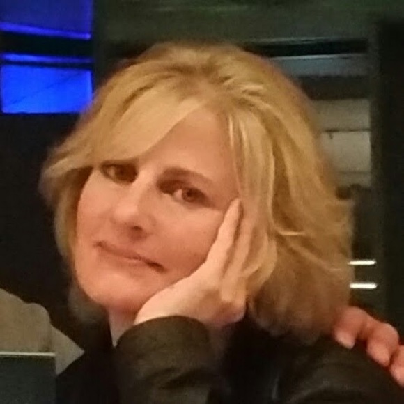 Meet your Posher, Jennifer - Picture 1 of 1